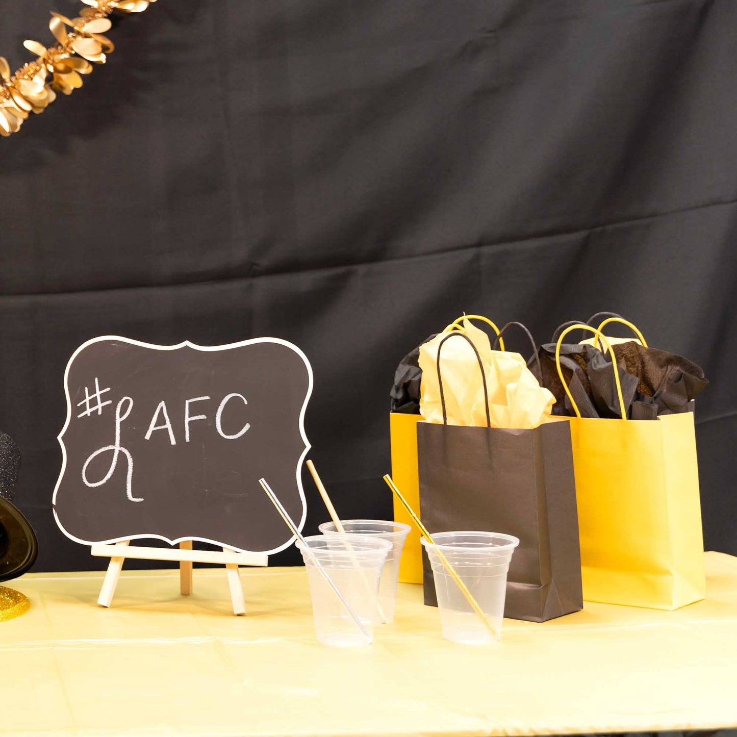 Small Paper Gift Bags 8" 12pc/pack - Black: Black