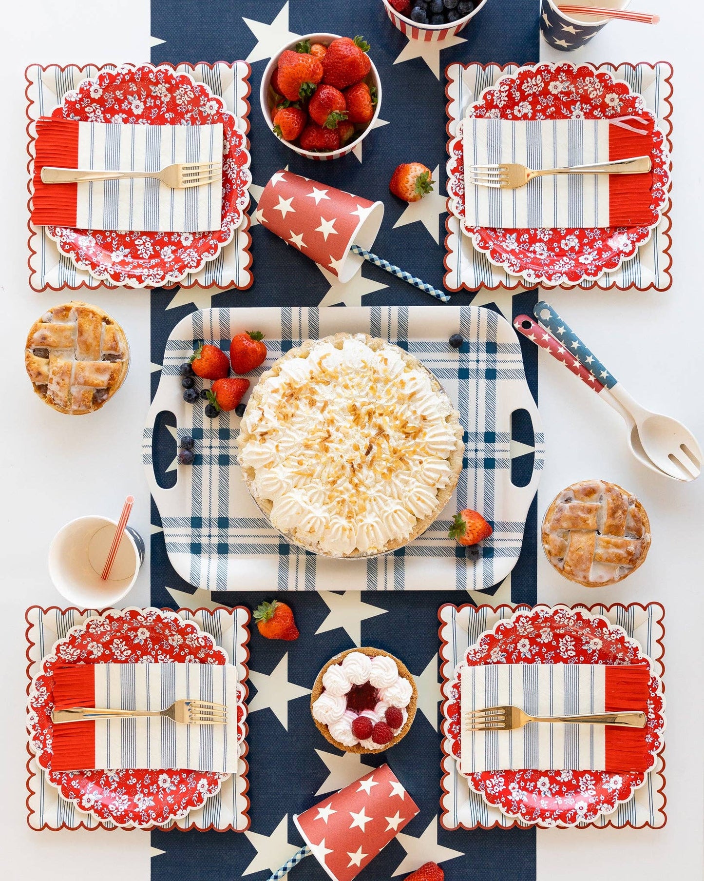 HAM935 - Striped Scallop Dinner Napkin