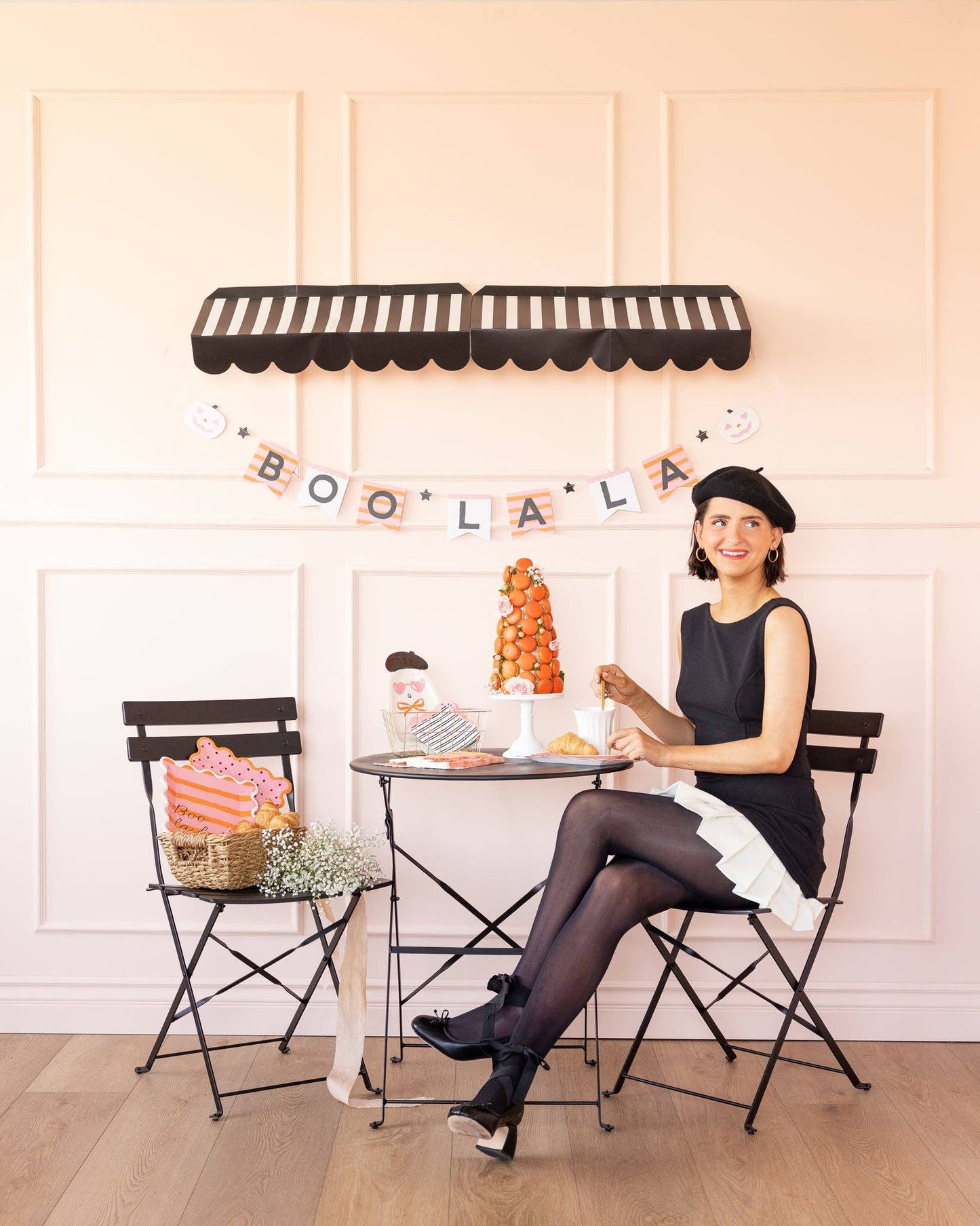 BLL1242 - Boo La La Ghost Shaped Paper Plate