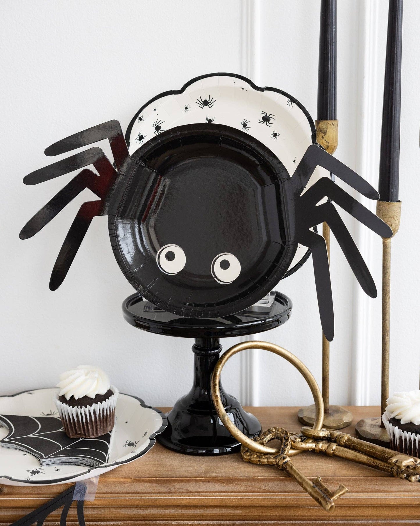 SPW1240 - Spider Shaped Paper Plate