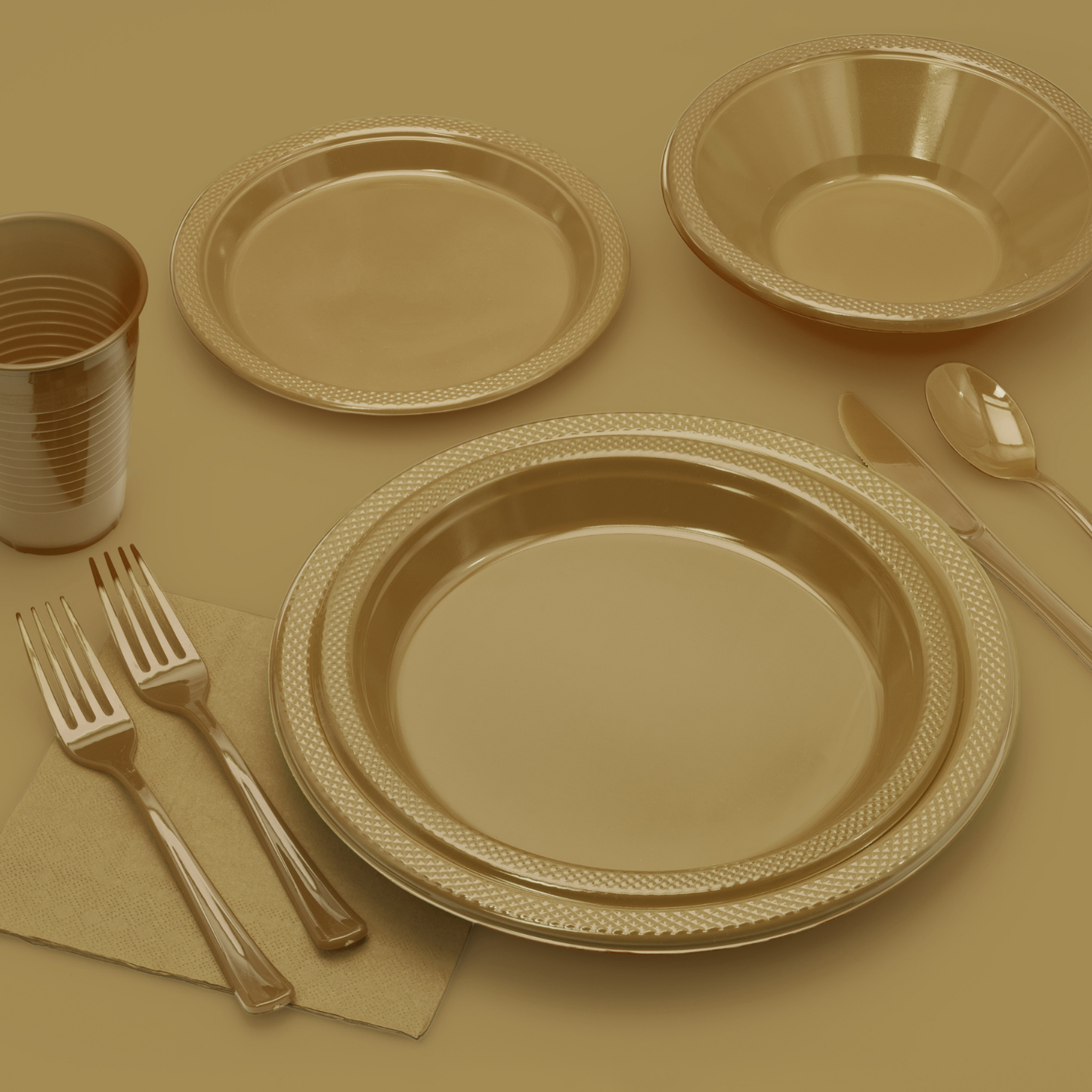 9 In. Gold Plastic Plates Disposable - 50 Ct.