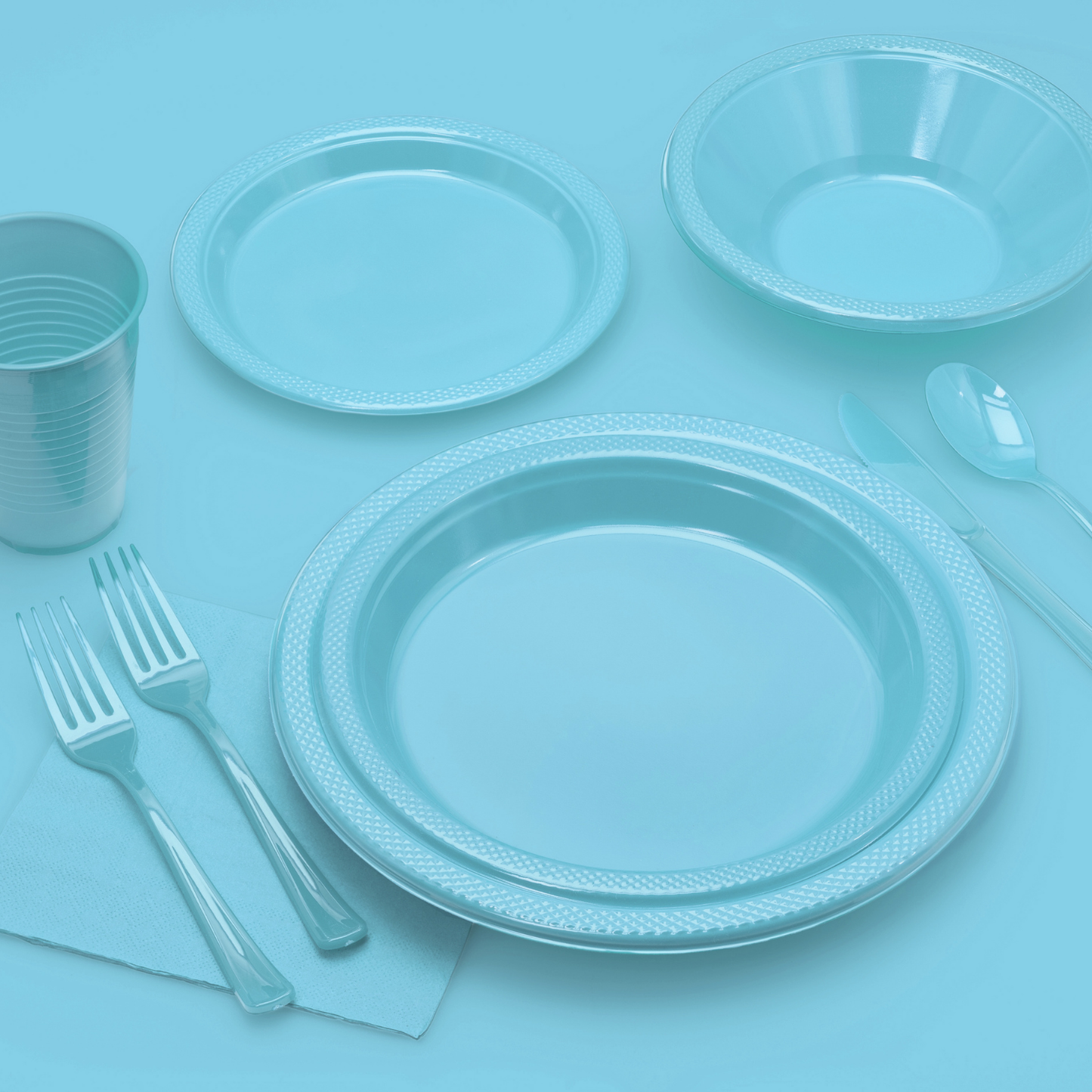 7 In. Light Blue Plastic Plates Disposable - 50 Ct.