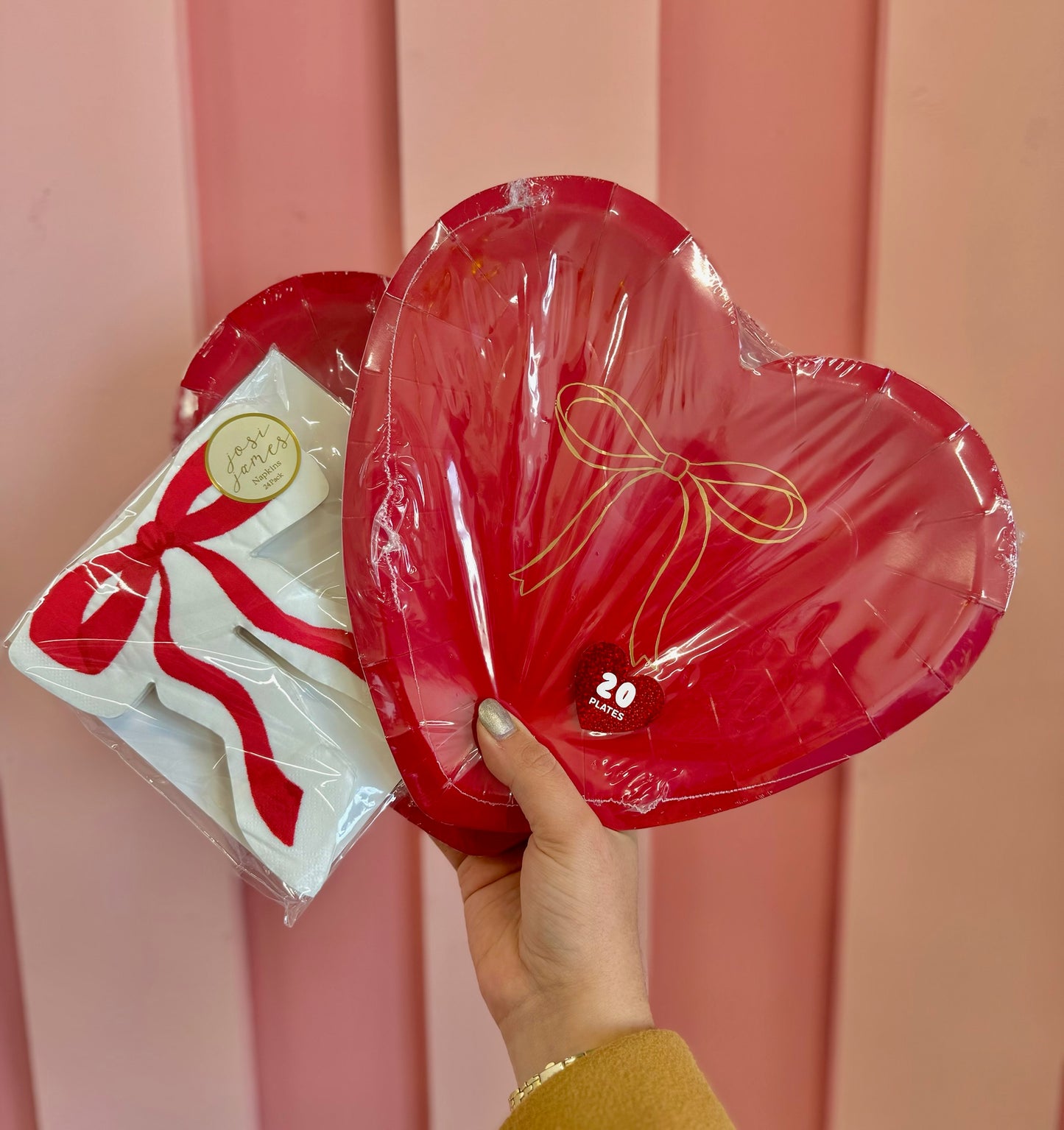 Red Heart - Bow Plates (20 Pack)